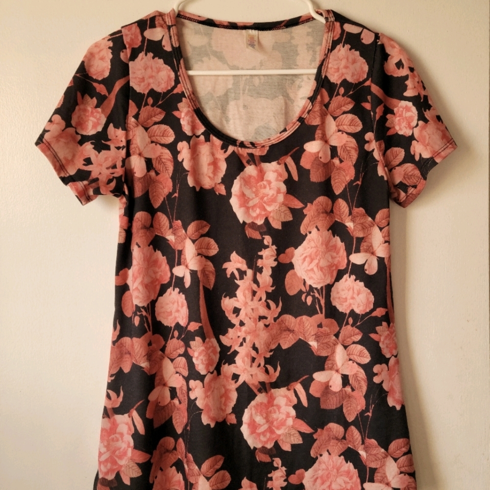 LulaRoe Classic Tee